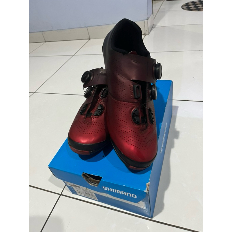 sepatu cleat Shimano XC7 dan pedal cleat shimano M520