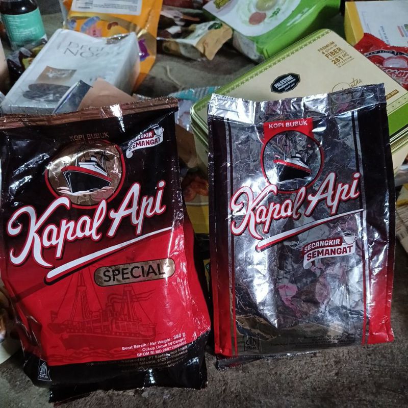 

KOPI BUBUK KAPAL API 380G