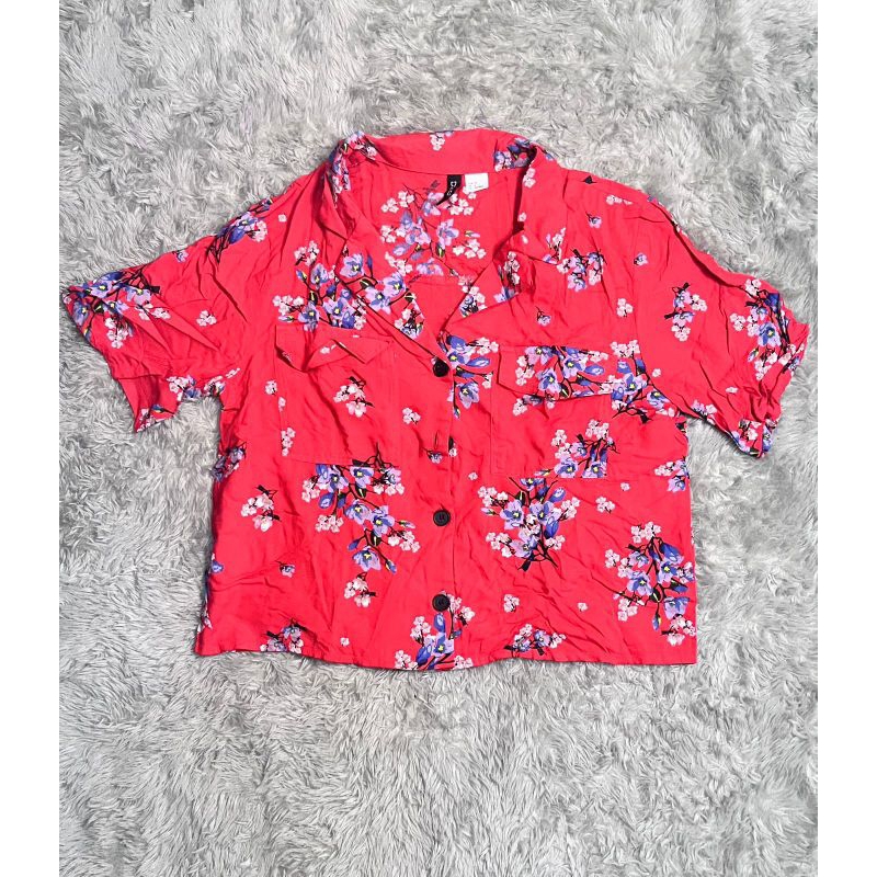 kemeja blazer hnm crop flower red