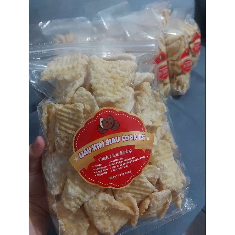 

Kue Putihan manis