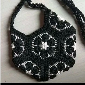 Tas rajut  slempang/ tas rajut bunga / slingbag rajut/ tas rajut murah