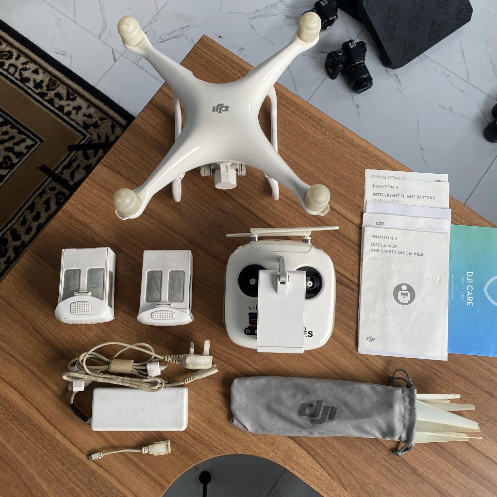 Drone dji phantom 4 standard bekas