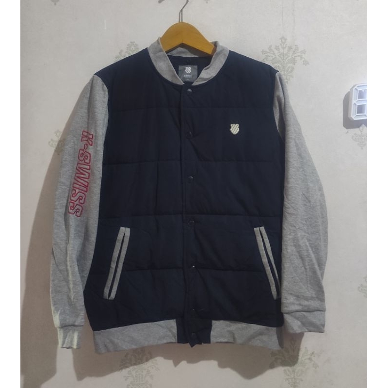 JAKET VARSITY PUFFER K-SWISS