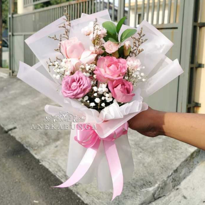 Hand Bouquet Fresh Flowers Rose Carnation Buket Bunga Mawar Asli Hidup Wisuda Anniversary Ulang Tahu