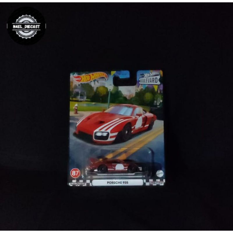 Hotwheels Premium Boulevard PORSCHE 935