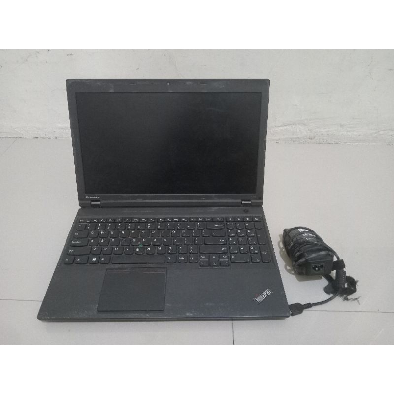LAPTOP LENOVO TINKPAD L540. Core i7 gen 4 . Ram 2gb HDD 250GB  Normal mesinya