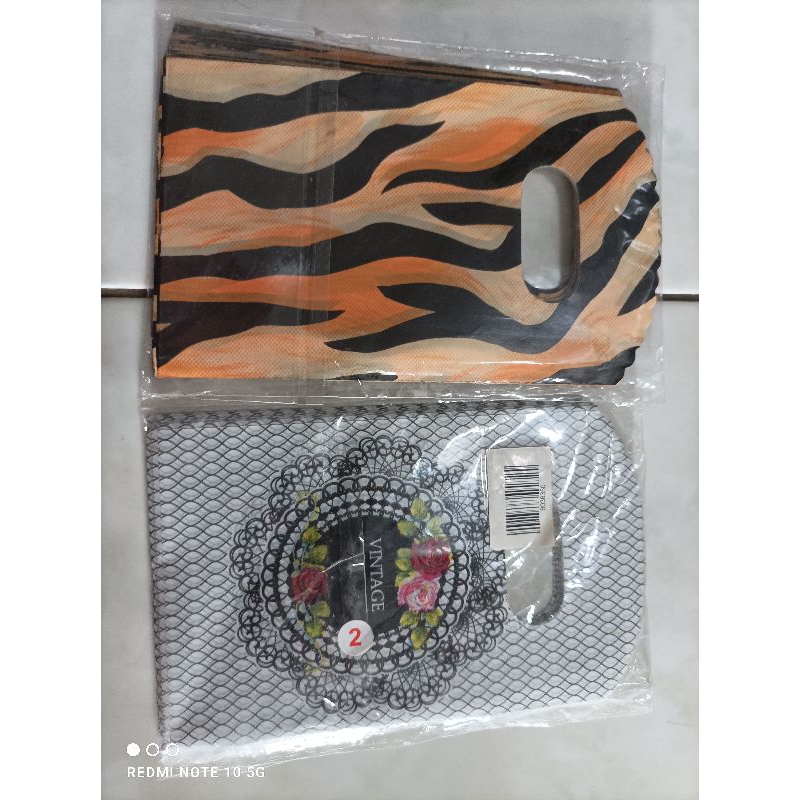 Kantong plastik kresek motif olshop kecil motif