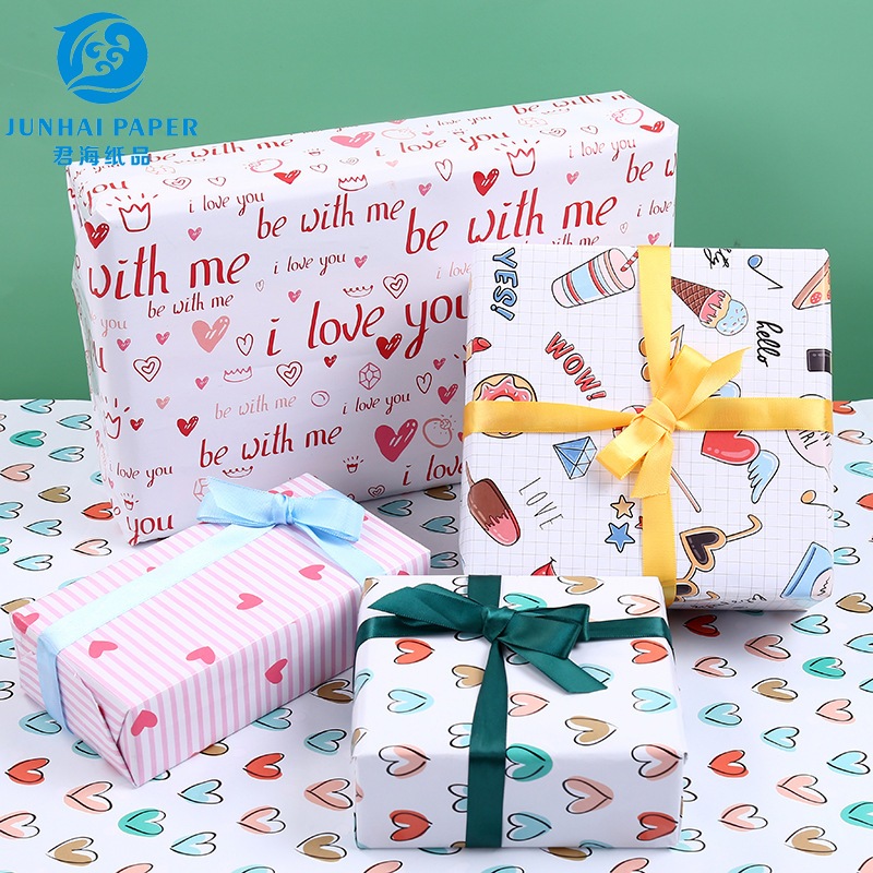 

kertas kado love untuk yang tersayang termasuk pita satin