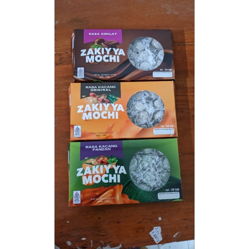 

MAKANAN CEMILAN MOCHI ISI 20/ BOX RASA COKLAT KACANG PANDAN