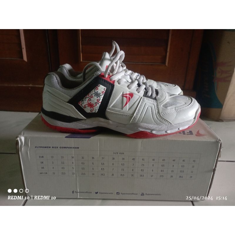 Sepatu Flypower Rio gold V2