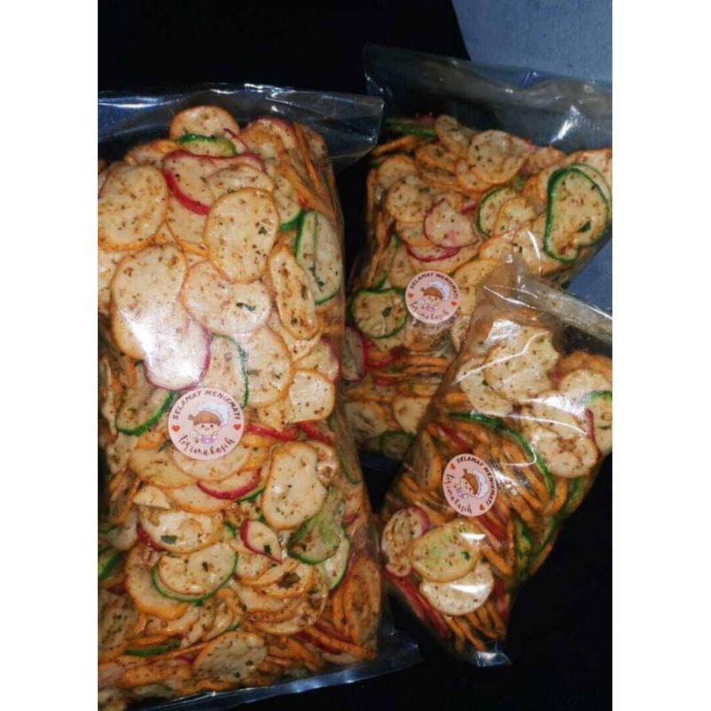 

Kerupuk seblak enak gurih dan pedas cocok untuk santai