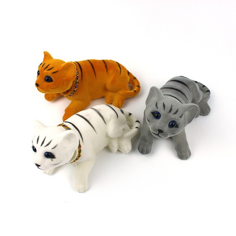 Pajangan Mobil Boneka Goyang Dashboard Mobil Boneka Kucing Hiasan Mobil Kepala Goyang Variasi Warna