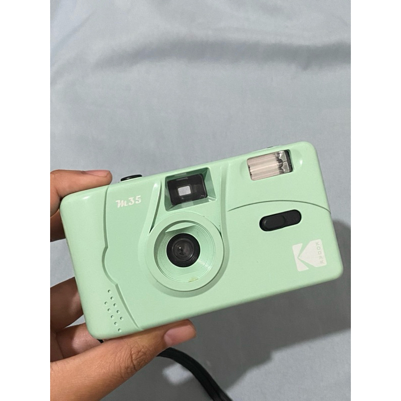 PRELOVED KAMERA ANALOG KODAK M35