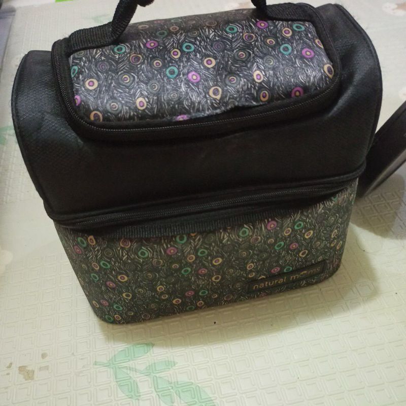 preloved cooler bag  natural moms
