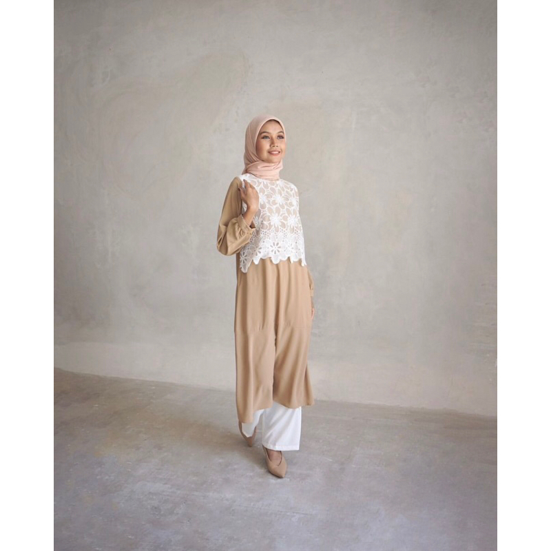 Gavantine Tunic by Ederra /Atasan wanita/ Tunik lace/ Blouse kondangan
