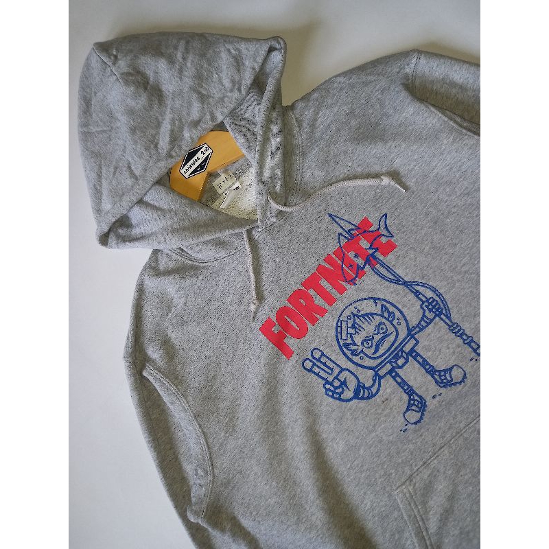 hoodie uniqlo x fortnite