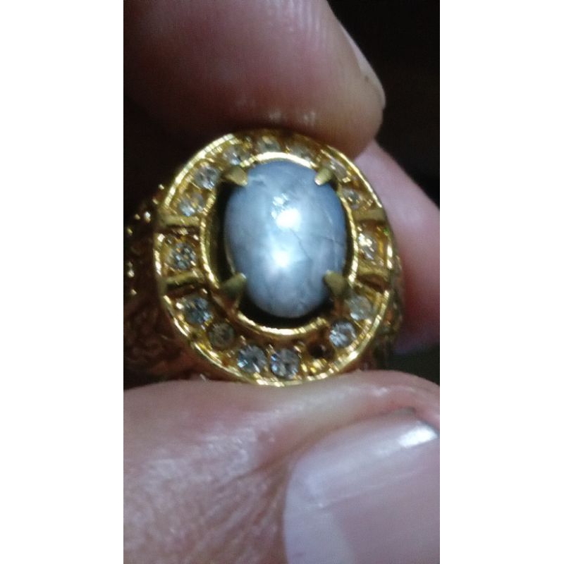 natural grey star sapphire