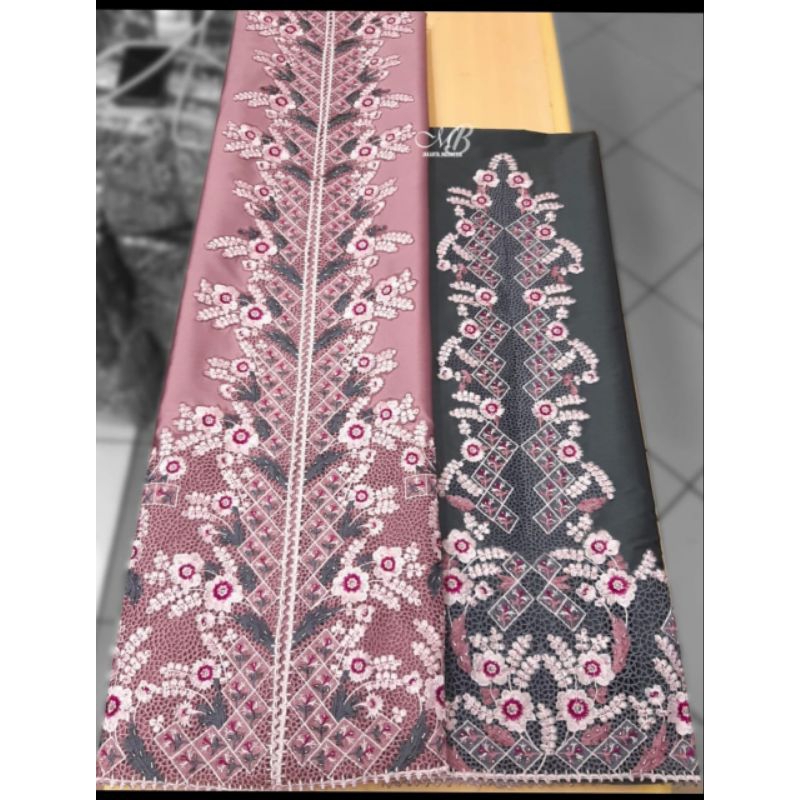 Bahan Baju Abaya Taveta Bordir dan Payet/Bahan Taveta Silky/Motif Bordir Mulz - 4