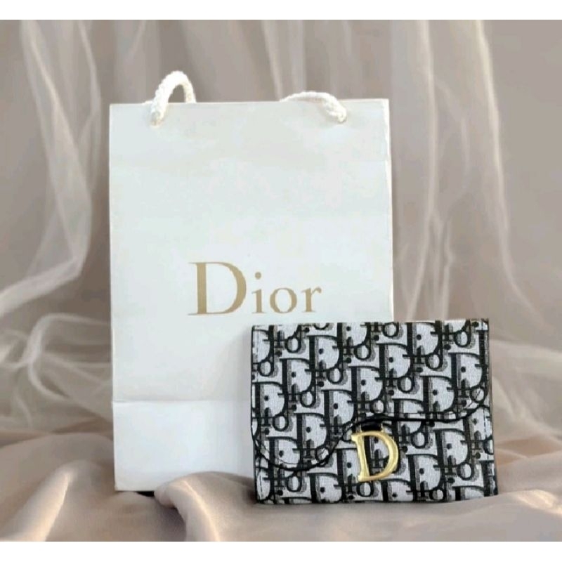 dompet dior