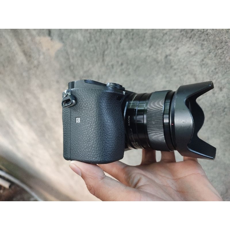 Sony a6400 lensa fix 35mm f1.8