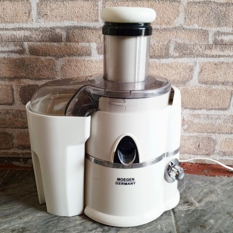 Juicer buah ukuran besar merk Moegen Germany