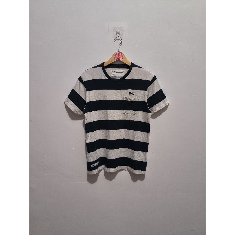 KAOS TSHIRT NHIZ IZZUE PLUS NEIGHBORHOOD POCKET STRIPE SALUR