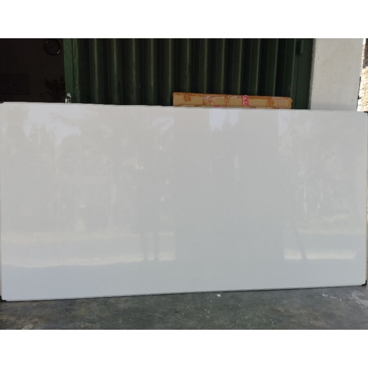 

Papan Tulis Whiteboard ukuran 122x244 tebal 12mm ART V2Z4