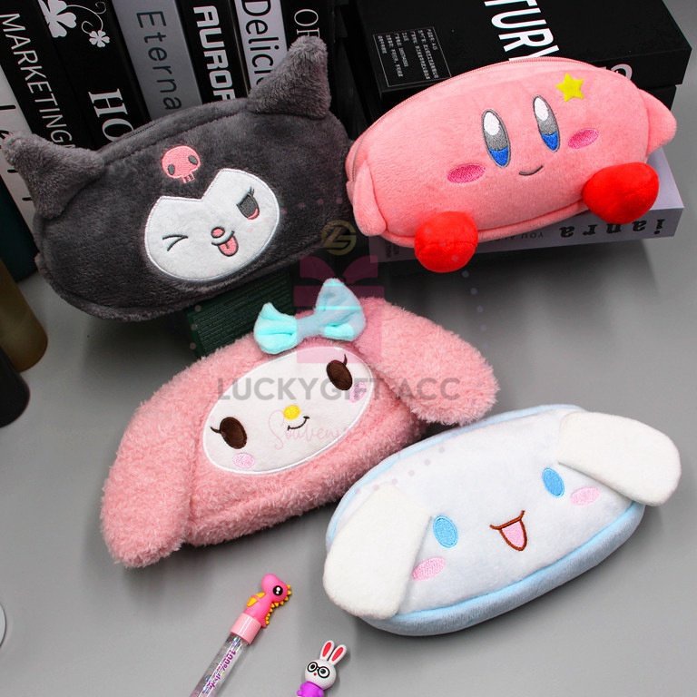 

DOMPET TEMPAT PENSIL SANRIO TEMPAT KOSMETIK BAHAN BULU TEMPAT ALAT TULIS ANAK DEWASA CINNAMOROLL KUROMI MELODY PREMIUM ART Q3P4