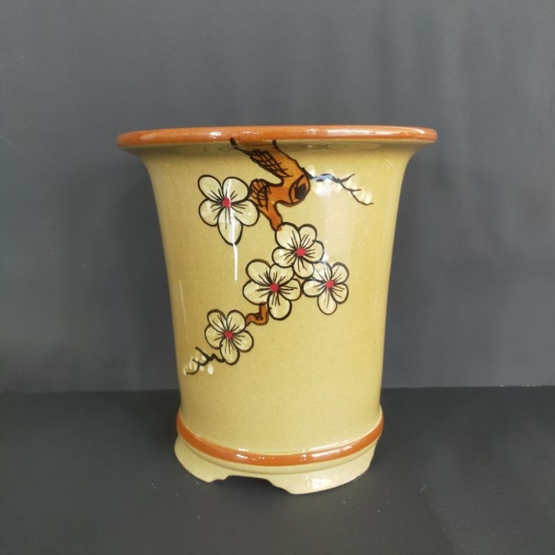 POT KERAMIK BULAT TINGGI BERKAKI TYPE 638 S