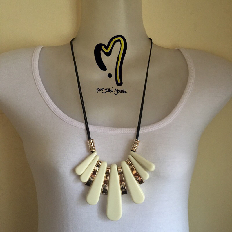 Kalung (KT107)/ Kalung Cantik