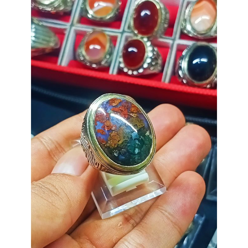 BATU AKIK PANCAWARNA