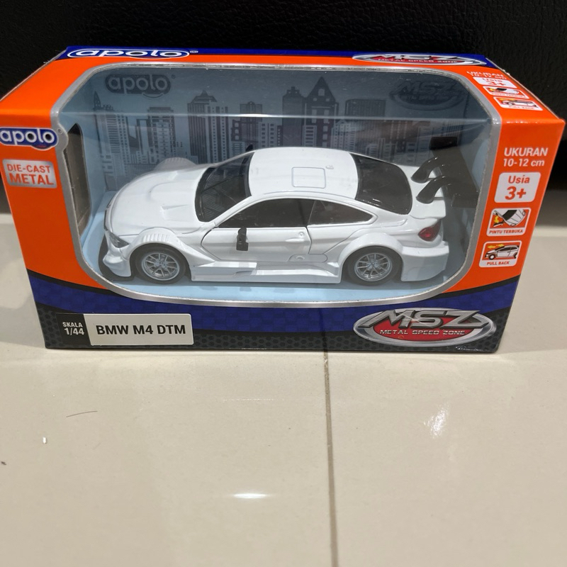 bmw m4 dtm apolo putih