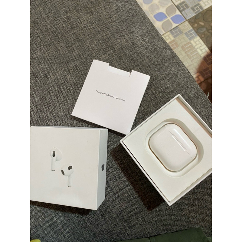 second airpods gen 3