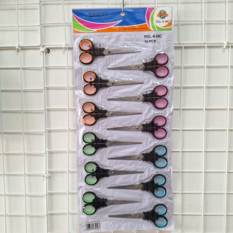 

1 Renteng Gunting Ukuran TanggungSedang ART T2C6