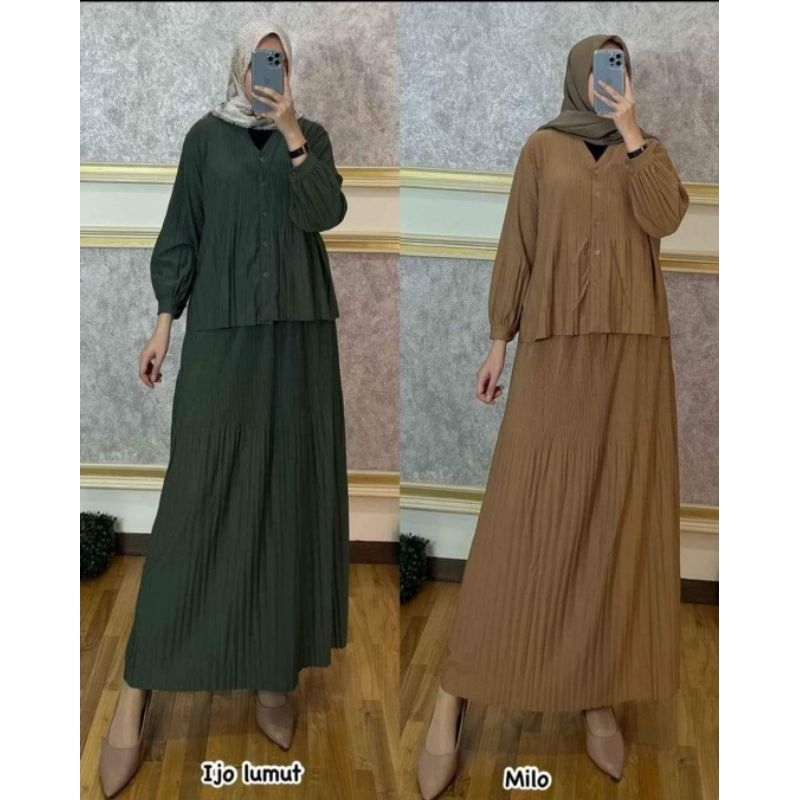 Geca sett Rok+Baju plisket premium