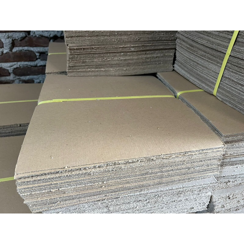 

33x38 cm eflute lembaran kraft kardus layer 2mm packaging dus