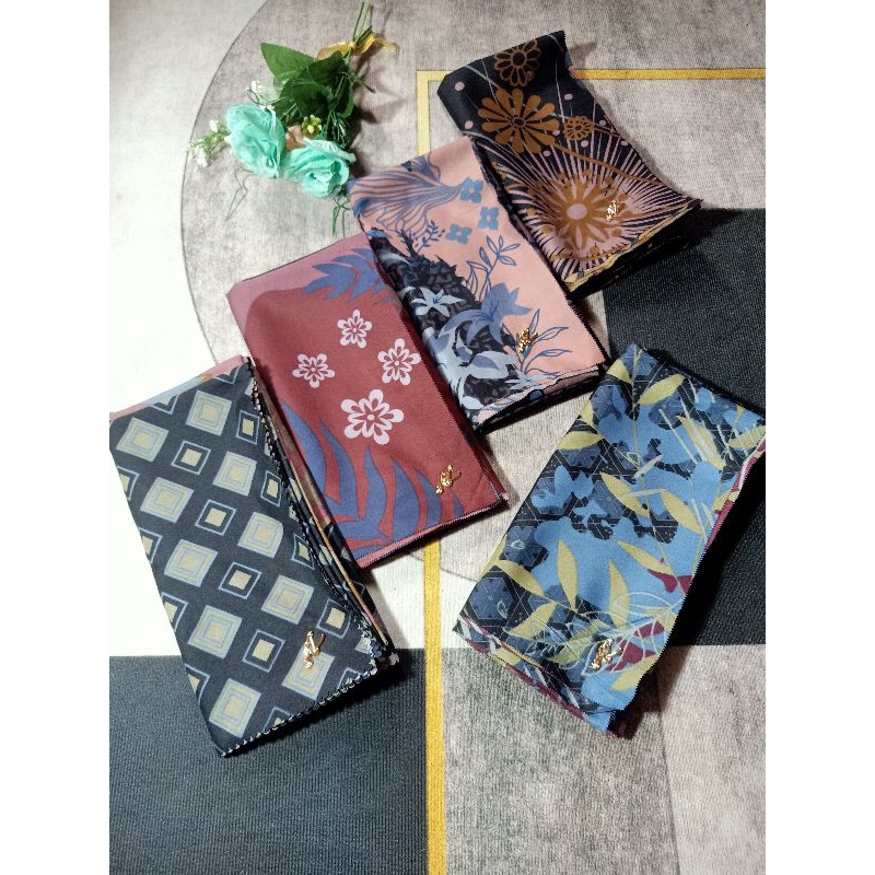 hijab segi empat katun / segi empat katun / jilbab motif / katun segi empat / jilbab segi empat / ka