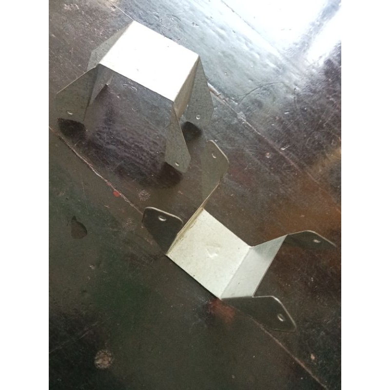 

clip breket ukuran 4x4