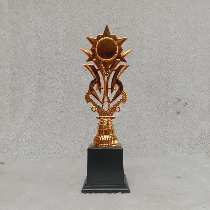 TROPHY,PIALA MURAH,TROPHY PLASTIK,DUPLIKAT PIALA,TROPHY SET,PIALA BERGILIR,PIALA ANAK
