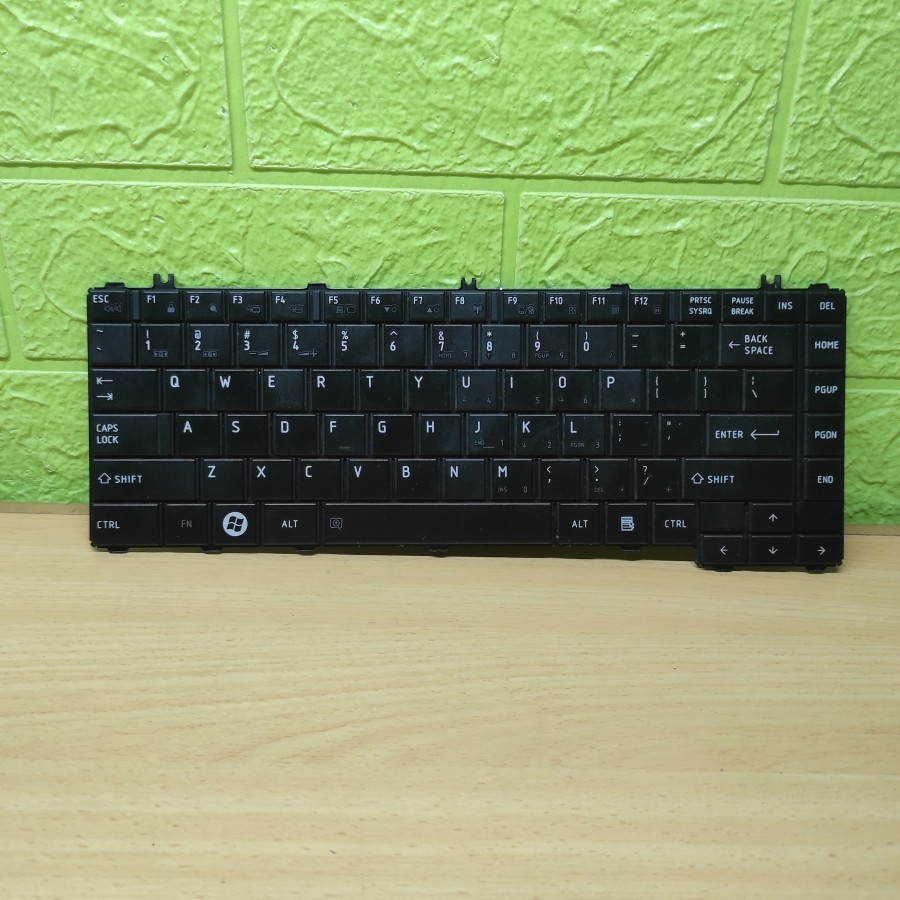Keyboard Laptop Toshiba Satellite L745 L745D  Normal Original