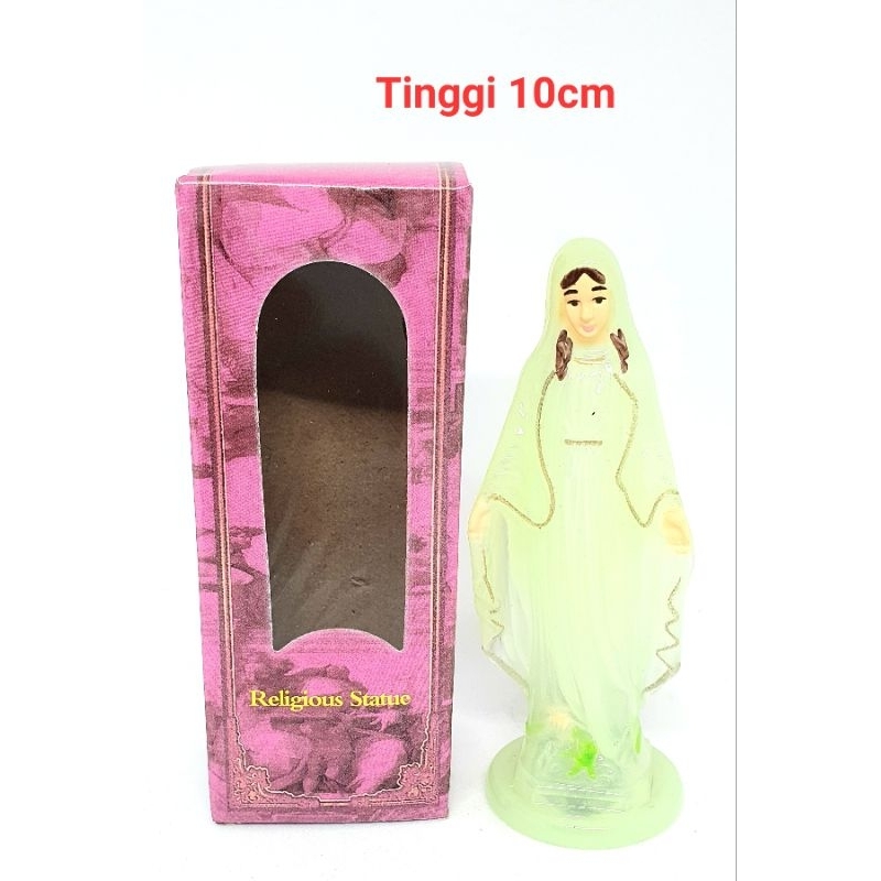 Patung Bunda Maria kecil
