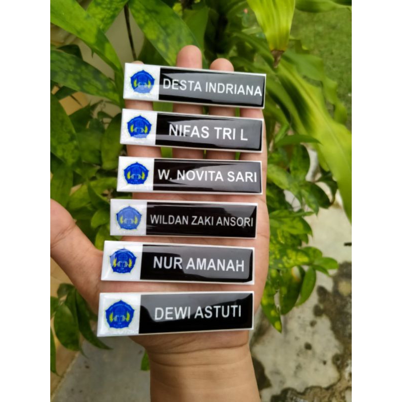 

Nametag Magnet bahan Akrilik