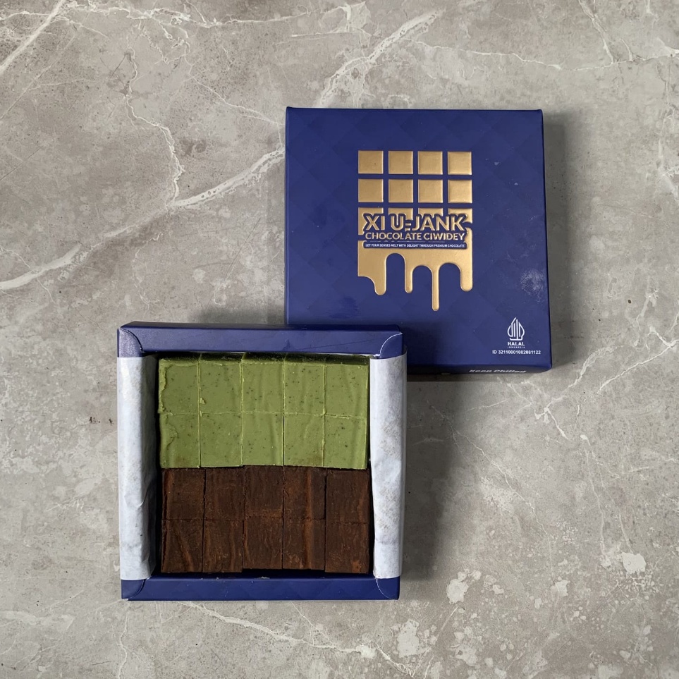 

Fresh Product XIUJANK NAMA MIX MATCHA MILK CHOCOLATE