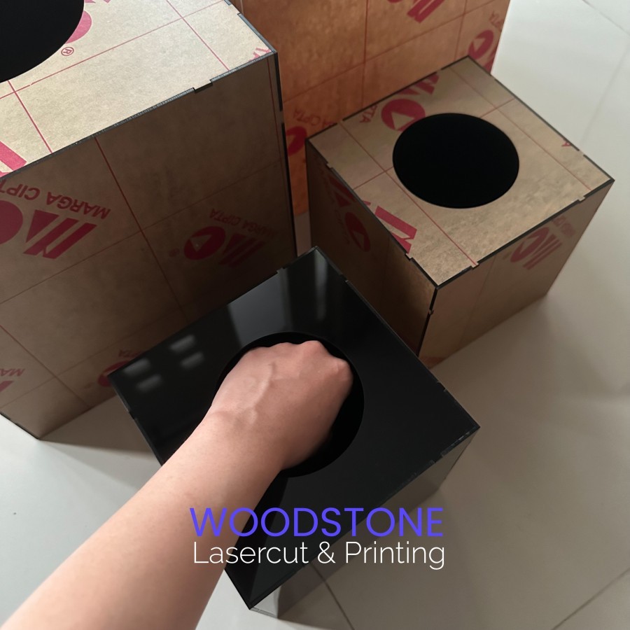 

Kotak Lucky Dip - Lucky Draw Box - Acrylic Kotak Undian - Box Door Prize