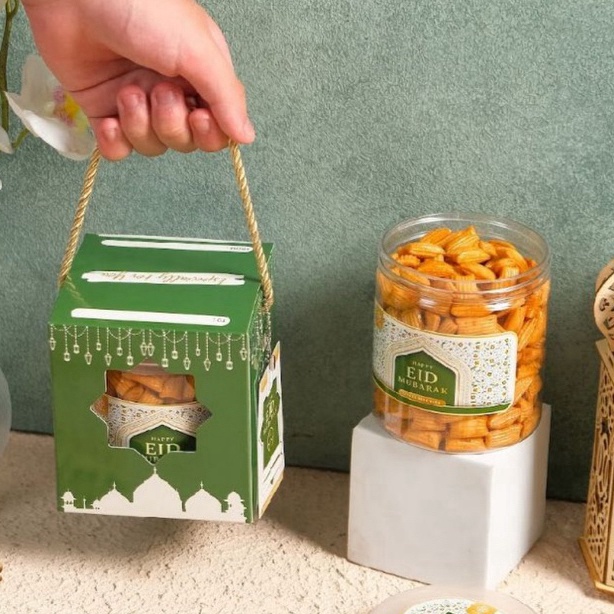 

Terdepan READY STOCK Hampers Emerald 6ML Hampers Idul Fitri Lebaran Imlek Natal Kue Kering Special Wisman Premium Box