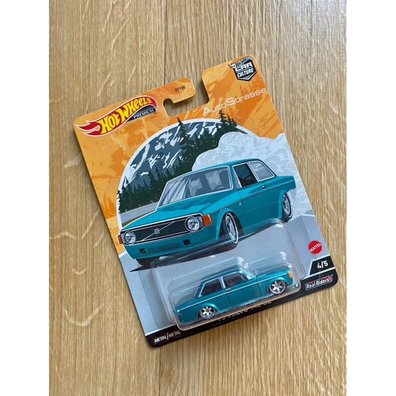Hotwheels Premium - ‘73 Volvo 142 SE (Car Culture)