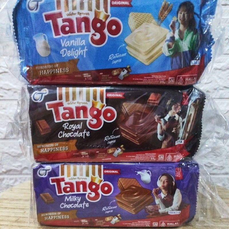 

JKT48 Edisi Baru, TANGO Wafer 35gr, Harga 1 bungkus isi 10 pack