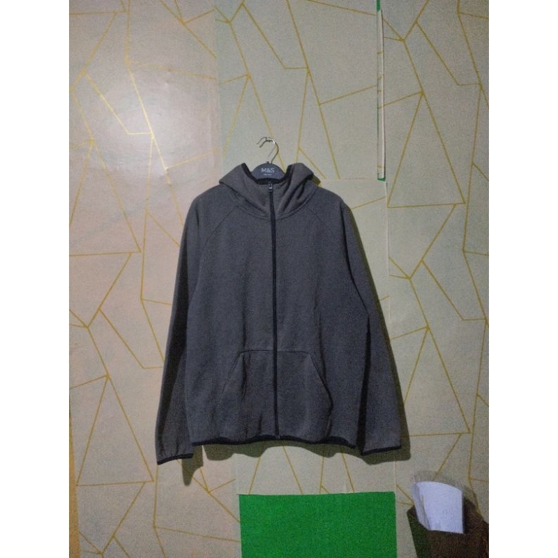 jaket uniqlo softshell