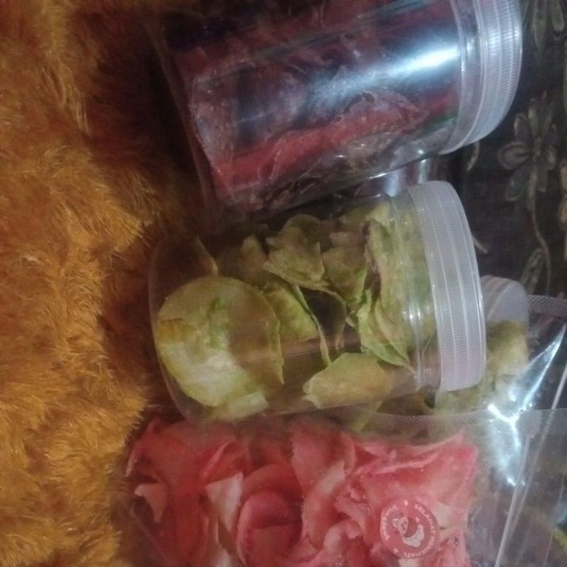 

kripik singkong rasa coklat, stroberry ,macha manyosss