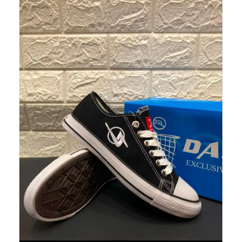 SEPATU SEKOLAH DALLAS ORI 34-42